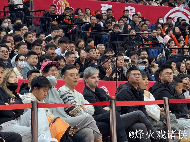 拓记:斯普利特现场观战考察杨瀚森和吕佩尔的G联赛表现 拓记:斯普利特现场观战考察杨瀚森和吕佩尔的G联赛表现